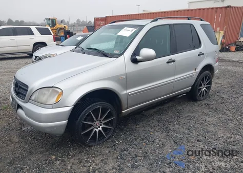 2000 Mercedes-Benz Ml 320 из США, поврежденный, VIN 4JGAB54E4YA154472